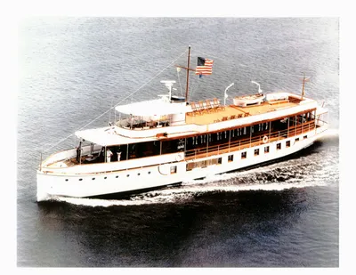The former Presidential Yacht USS Sequoia (AG-23) travels down the Potomac River near Washington, D.C., during a crew reunion hosted by the Navy Museum, 23 April 2003.
